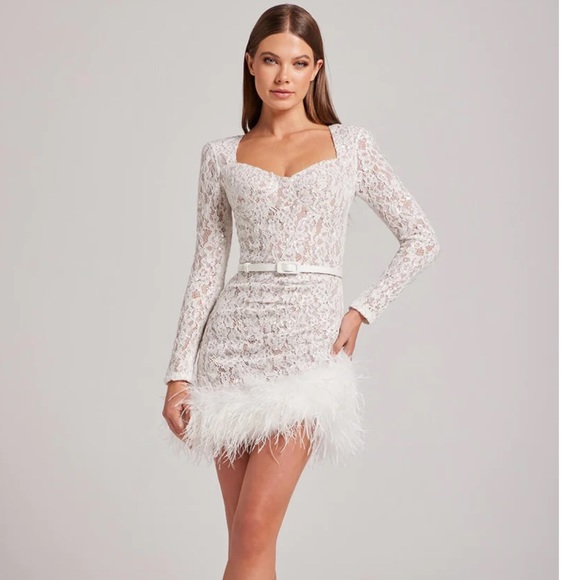 NADINE MERABI Dresses & Skirts - NADINE MERABI White long sleeve feather dress XS